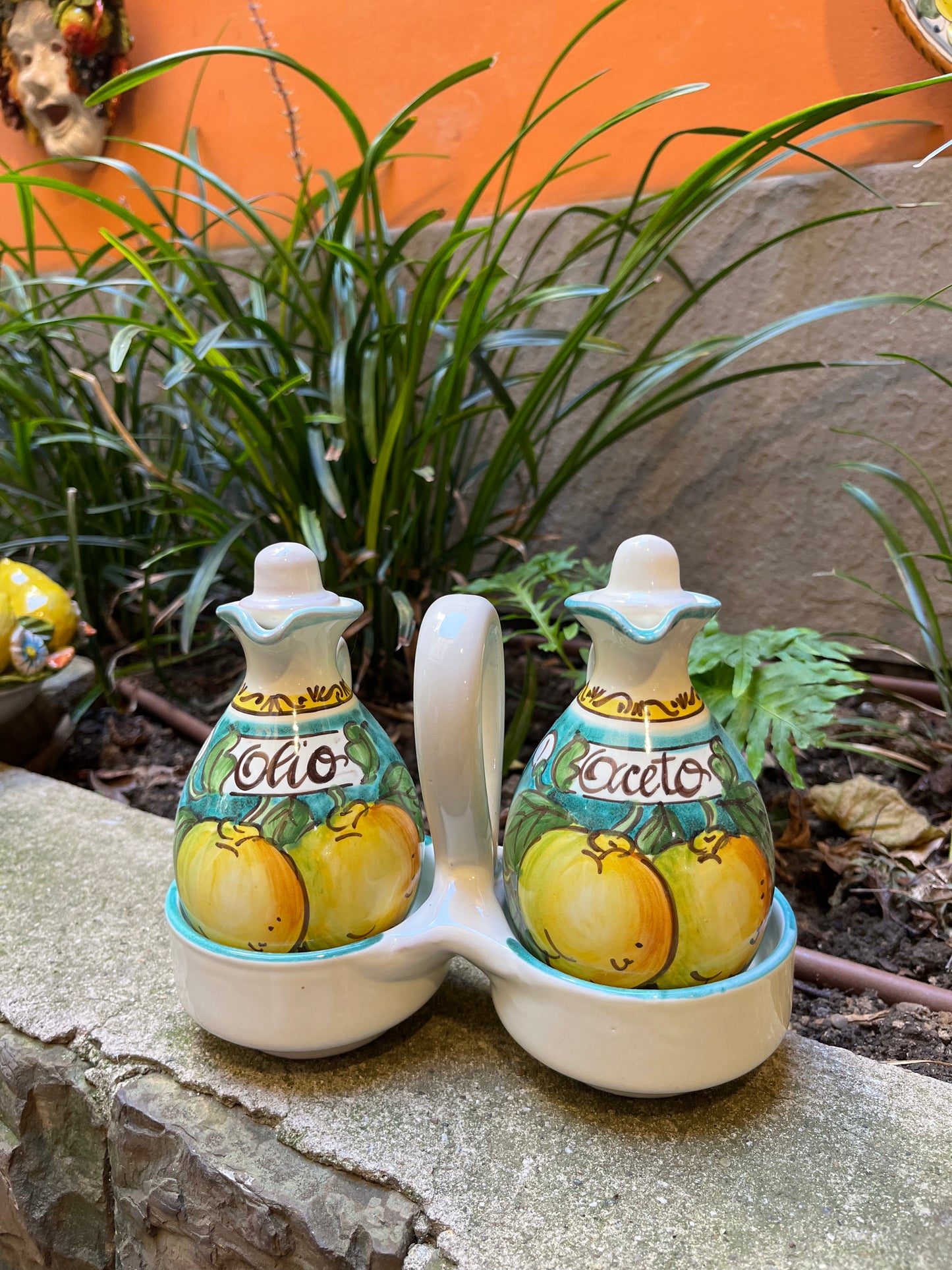 Ceramic oil and vinegar set