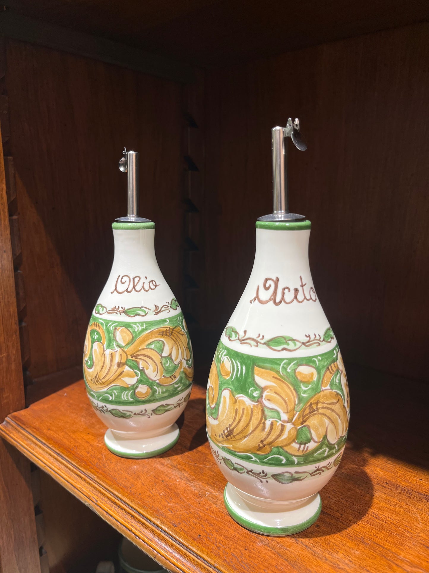 Ceramic oil dispenser