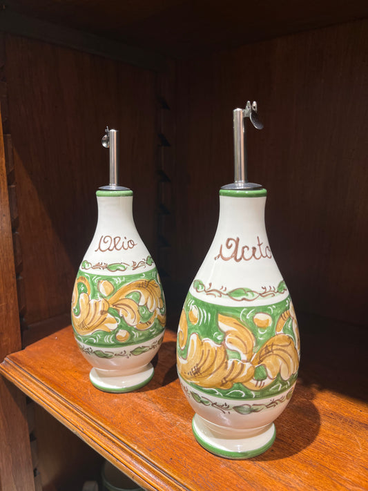Ceramic oil dispenser