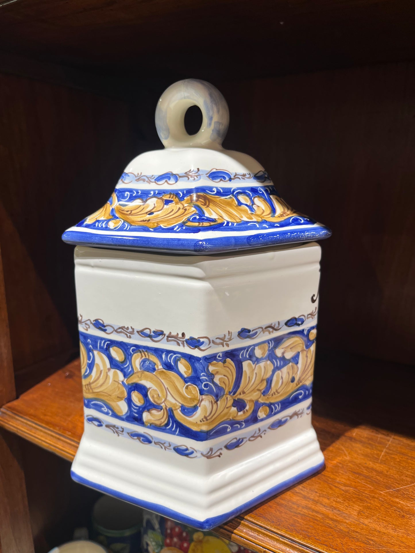 Ceramic cookie jar