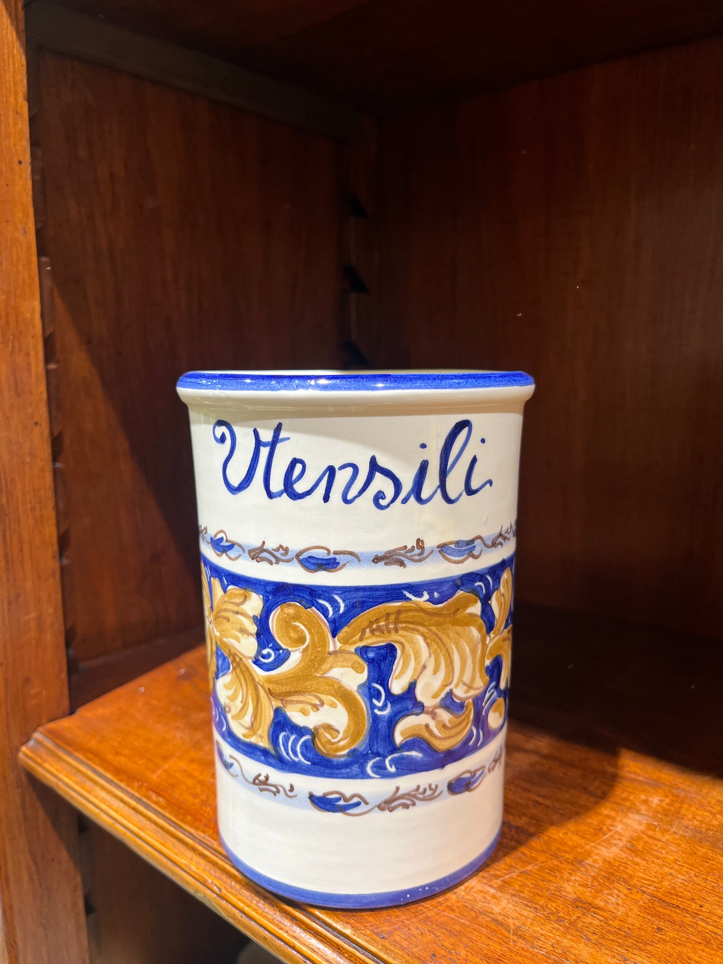 Ceramic utensil holder