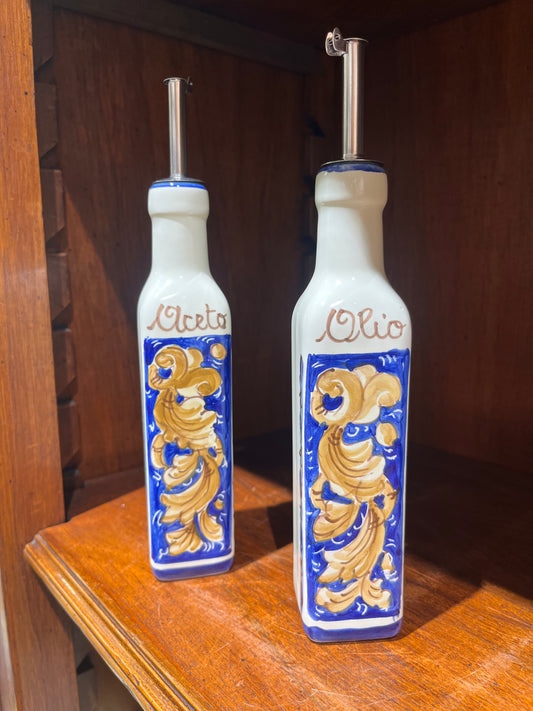 Ceramic oil dispenser