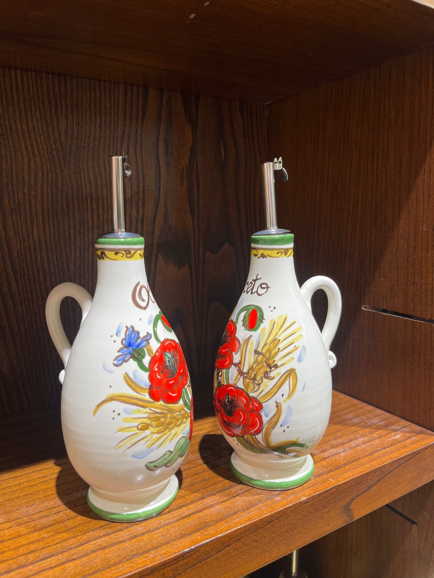 Ceramic oil container