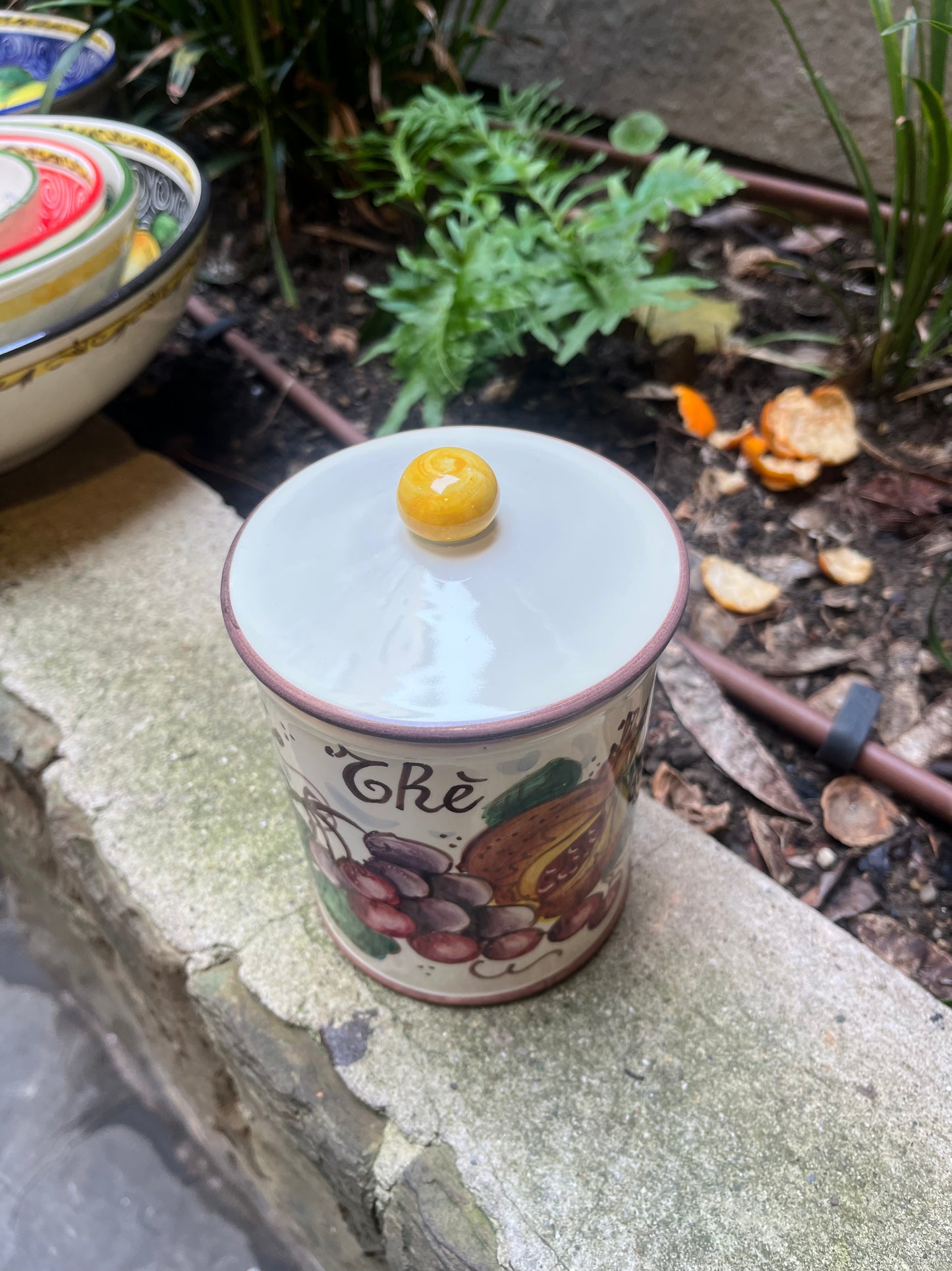 ceramic tea container