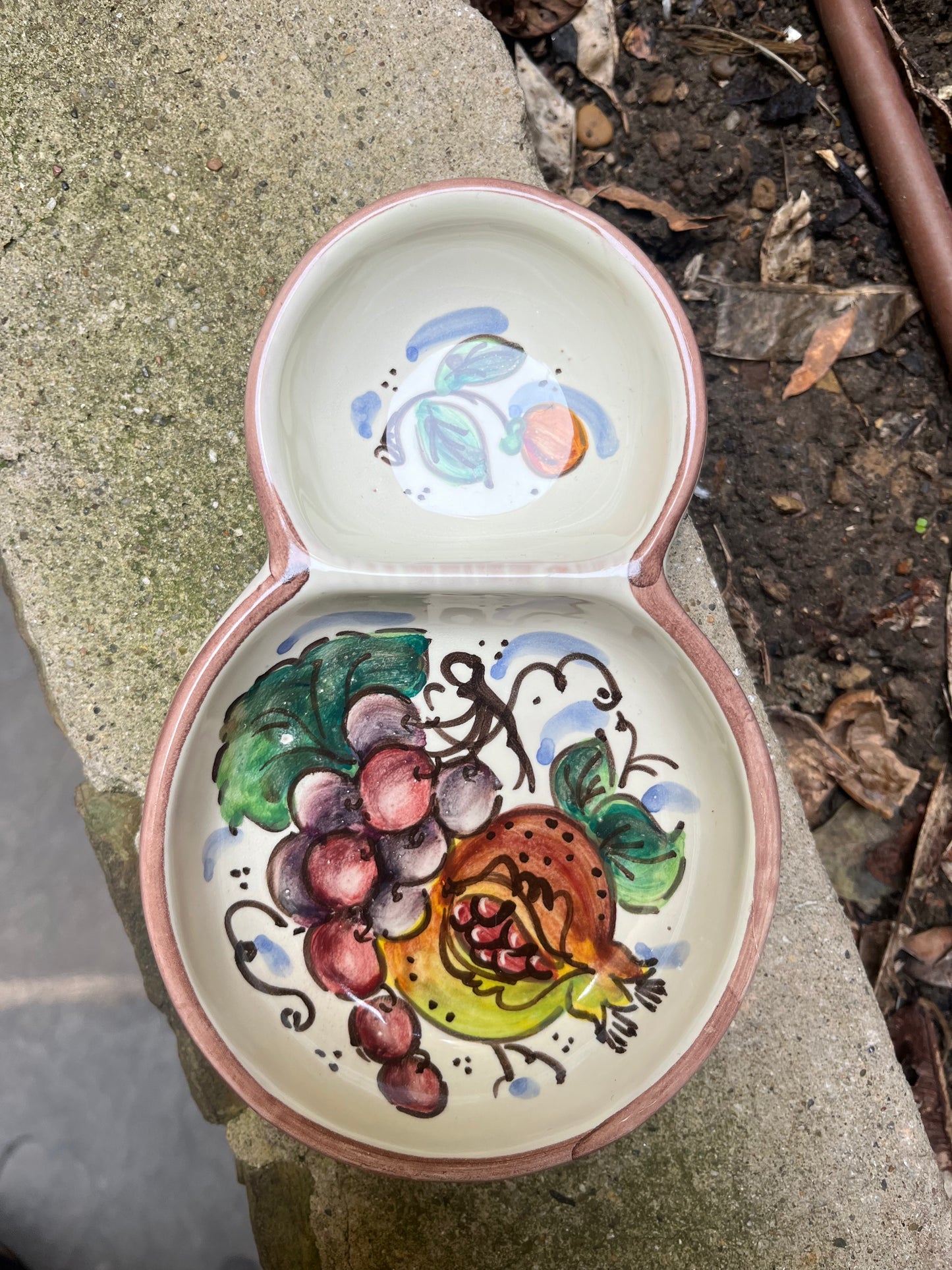 ceramic olive holder