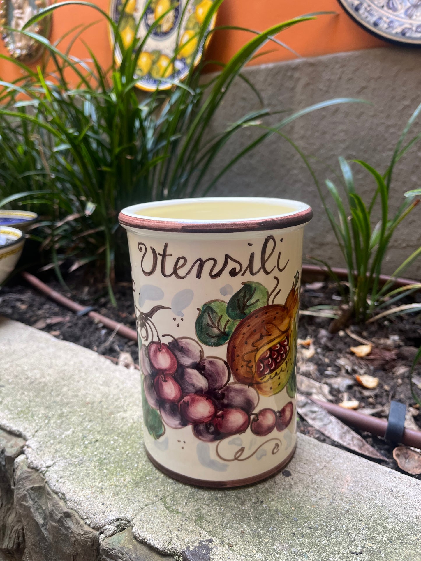 ceramic utensils holder