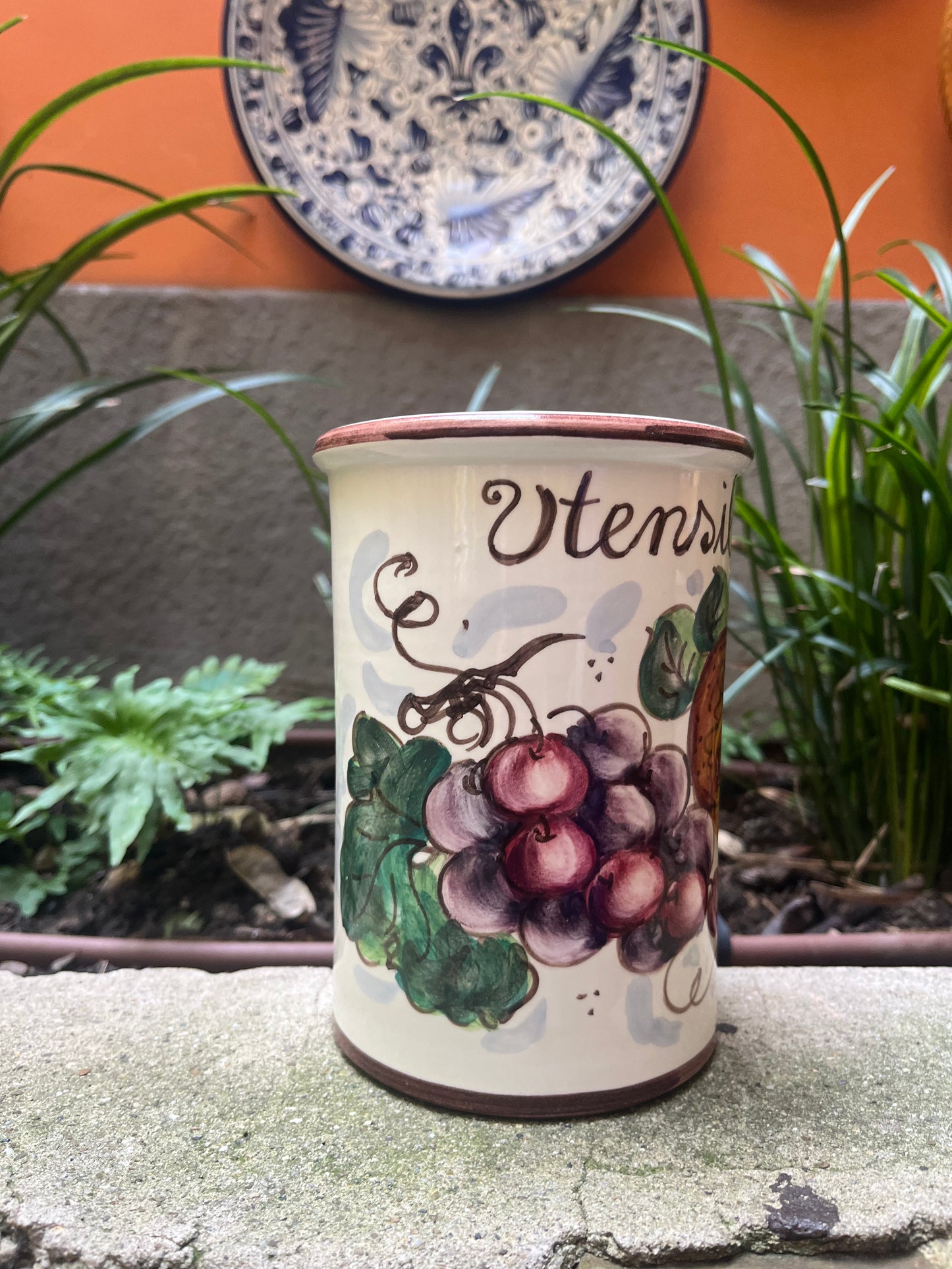 ceramic utensils holder