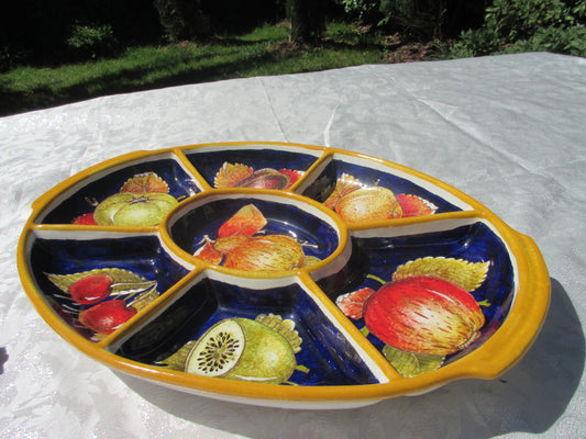 Vassoio in ceramica per la cucina