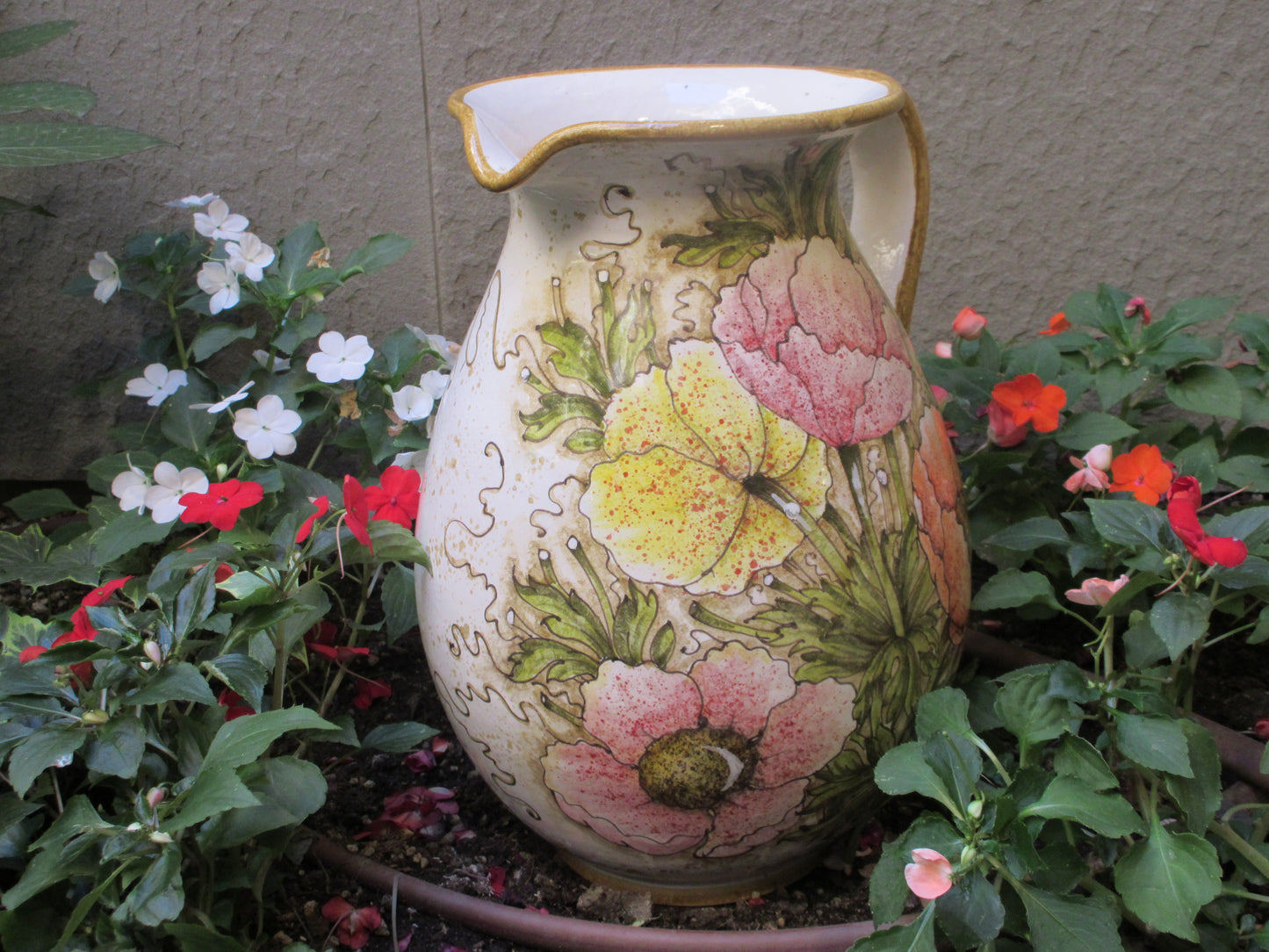 Tuscan pitcher with anemone design in a very modern shape